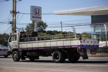 Chiangmai, Tayland - 24 Aralık 2018: Özel eski Nissan Ud kargo kamyon. Fotoğrafa yol no.1001 8 km şehir merkezine Chiangmai, Tayland.