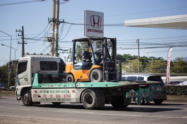 Chiangmai, Tayland - 24 Aralık 2018: Özel çekiciyi acil araba hareket. Fotoğraf Road Hayır 121 hakkında 8 km şehir merkezine Chiangmai, Tayland.