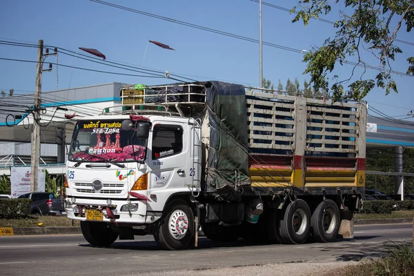 Chiangmai Tajlandia Grudnia 2018 Prywatne Hino Cargo Ciężarówka Zdjęcie Drodze — Zdjęcie stockowe