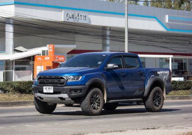 Chiangmai, Tayland - 27 Aralık 2018: Özel pikap araba, Ford Ranger Raptor. Yol no.1001, Chiangmai şehir merkezine 8 km.