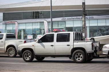 Chiangmai, Tayland - 3 Ocak 2019: Özel çekiciyi acil araba hareket. Fotoğraf Road Hayır 121 hakkında 8 km şehir merkezine Chiangmai, Tayland.