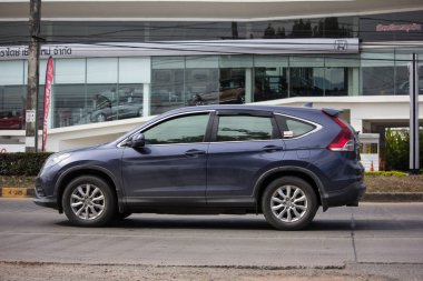Chiangmai, Tayland - 3 Ocak 2019: Özel araba Honda Crv şehir Suv araba. Yol no.1001 Chiangmai şehir merkezine 8 km.
