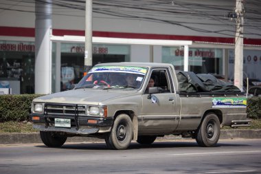 Chiangmai, Tayland - 3 Ocak 2019: Özel eski pikap araba, Toyota Hilux güçlü X. Yol no.1001, Chiangmai şehir merkezine 8 km.