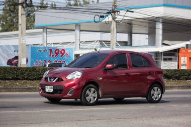 Chiangmai, Tayland - 3 Ocak 2019: Eko araba Nissan Mart. Yol no.1001 Chiangmai iş alanı 8 km.