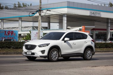 Chiangmai, Tayland - 3 Ocak 2019: Özel otomobil, Mazda Cx-5, cx5. Yol no.1001, Chiangmai iş alanı 8 km.
