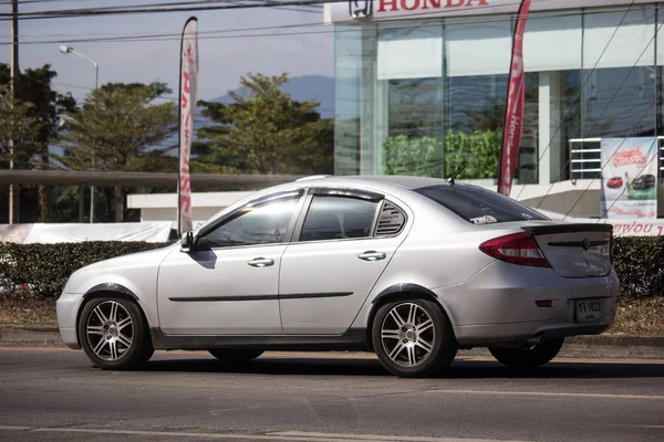 Chiangmai, Tayland - 4 Ocak 2019: Özel araba, Proton Persona. Fotoğrafa yol no.121 8 km şehir merkezine Chiangmai, Tayland.