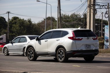 Chiangmai, Tayland - 4 Ocak 2019: Özel araba Honda Crv şehir Suv araba. Yol no.1001 Chiangmai şehir merkezine 8 km.