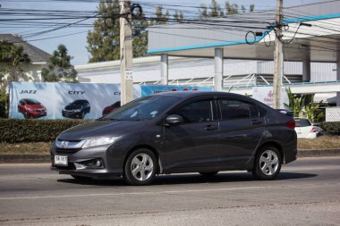 Chiangmai, Tayland - 4 Ocak 2019: Özel Honda City kompakt araç. Japon üretici Honda tarafından üretilen. Fotoğrafa yol no.121 8 km şehir merkezine Chiangmai, Tayland.