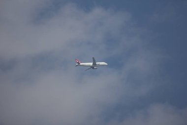 Chiangmai, Tayland - 11 Ocak 2019: B-Hsm Airbus A320-200 Dragonair. Hongkong havaalanına Chiangmai Havaalanı'ndan çıkar.