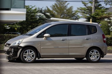 Chiangmai, Tayland - 14 Ocak 2019: Özel şehir araba Honda Jazz. 5 kapı hatchback otomobil. Yol no.121 şehir merkezine Chiangmai Tayland hakkında 8 km, fotoğraf.