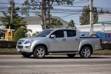 Chiangmai, Tayland - 14 Ocak 2019: Özel Isuzu Dmax kamyonet. Yol no.1001 Chiangmai şehir merkezine 8 km.