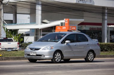 Chiangmai, Tayland - 14 Ocak 2019: Özel Honda City kompakt araç. Japon üretici Honda tarafından üretilen. Fotoğrafa yol no.121 8 km şehir merkezine Chiangmai, Tayland.
