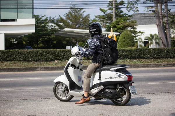 Чиангмай Таиланд Января 2019 Года Частный Автоматический Скутер Yamaha Filano — стоковое фото