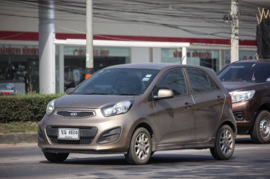 Chiangmai, Tayland - 29 Ocak 2019: Özel araba, Kia Picanto K1, Kore ürün. Fotoğrafa yol no.121 8 km şehir merkezine Chiangmai, Tayland.