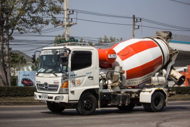 Chiangmai, Tayland - 29 Ocak 2019: Çimento kamyonu Pps somut şirket. Yol no.1001, Chiangmai iş alanı 8 km.