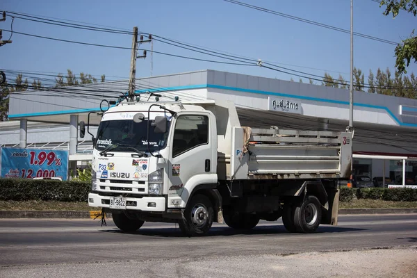 チェンマイ 2019 プライベートいすゞダンプ トラック 道路形 1001 号車チェンマイ ビジネス エリアから — ストック写真