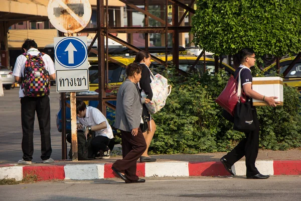 Chiangmai Thailandia Febbraio 2019 Passeggero Autobus Alla Stazione Degli Autobus — Foto Stock