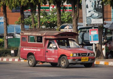 Chiangmai, Tayland - 16 Şubat 2019: Kırmızı Mini kamyon taksi Chiangmai. Hizmet Chiangmai şehir içinde. Ana otobüs istasyonuna Chiangmai, fotoğraf.