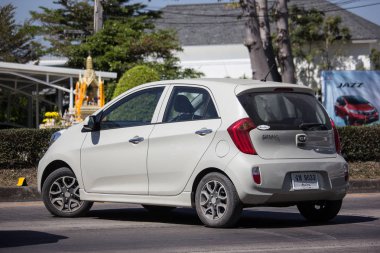 Chiangmai, Tayland - 4 Şubat 2019: Özel araba, Kia Picanto K1, Kore ürün. Fotoğrafa yol no.121 8 km şehir merkezine Chiangmai, Tayland.