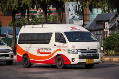 Chiangmai, Tayland - 16 Şubat 2019: Prempracha şirket van. Mae hong son ve Chiangmai yönlendirmek. Fotoğraf Chiangmai otobüs istasyonu, Tayland.