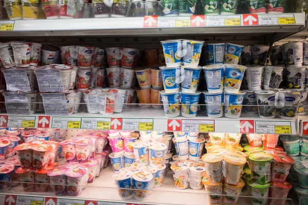 Chiangmai, Tayland - 17 Ocak 2019: İçinde Makro hipermarket Maerim Chiang mai. Yol chiangmai hangdong yol yaklaşık 3 km şehir konumunda.