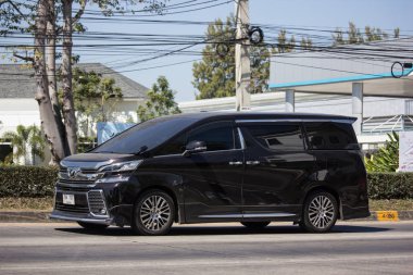 Chiangmai, Tayland - 4 Şubat 2019: Özel Toyota Alphard lüks Van. Fotoğraf Road'da yok 121 hakkında 8 km şehir merkezine Chiangmai Tayland.