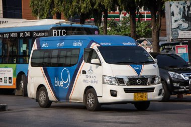 Chiangmai, Tayland - 16 Şubat 2019: Van Blue9 şirket, Greenbus şirketin alt şirket. rota Lampang ve Phrae. Fotoğraf Chiangmai otobüs istasyonu, Tayland.