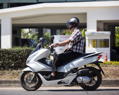 Chiangmai, Tayland - 4 Şubat 2019: Özel Honda motosiklet, Pcx 150. Yol no.1001, Chiangmai iş alanı 8 km.