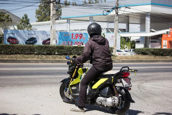 Chiangmai, Tayland - 4 Şubat 2019: Özel Honda motosiklet, Zoomer X. fotoğrafa yol no.121 8 km şehir merkezine Chiangmai, Tayland.