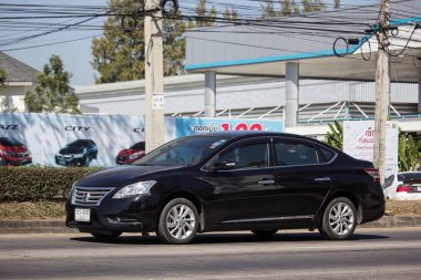 Chiangmai, Tayland - 4 Şubat 2019: Özel araba, Nissan Slyphy. Yol no.1001 üzerinde şehir Chiangmai Merkezi'nden yaklaşık 8 km kuzeyinde.