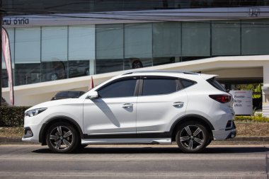 Chiangmai, Tayland - 4 Şubat 2019: Özel Suv araç Mg Zs. ürünü İngiliz otomotiv den. Yol no.1001, Chiangmai şehir merkezine 8 km.