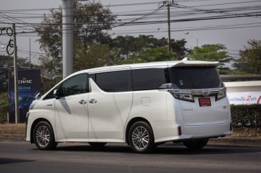 Chiangmai, Tayland - 15 Şubat 2019: Özel Toyota Alphard lüks Van. Fotoğraf Road'da yok 121 hakkında 8 km şehir merkezine Chiangmai Tayland.