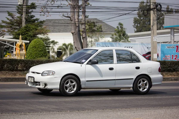 Privat bil, Hyundai Elentra — Stockfoto