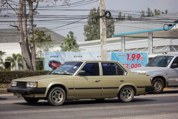 Privata gamla bil, Toyota Corona — Stockfoto