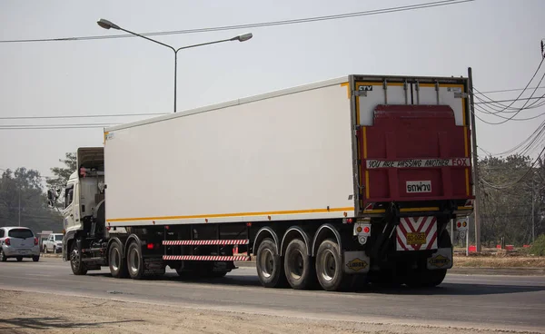 Container caminhão de Chef Logística Transporte empresa — Fotografia de Stock