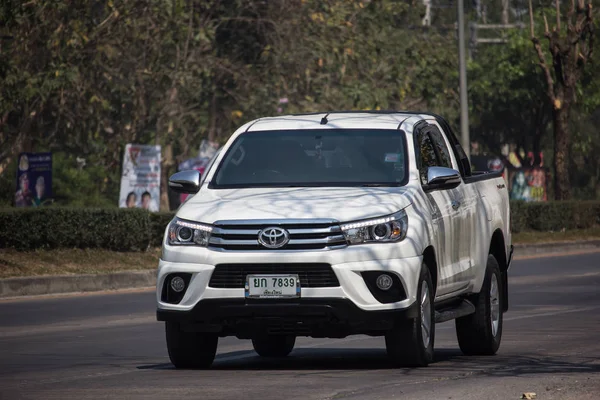 Camioneta privada Toyota Hilux Revo — Foto de Stock