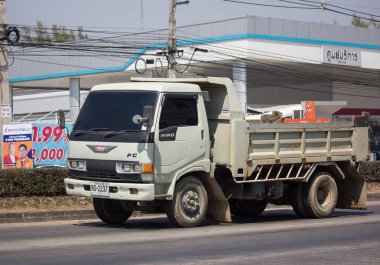 Özel Hino damperli kamyon. 