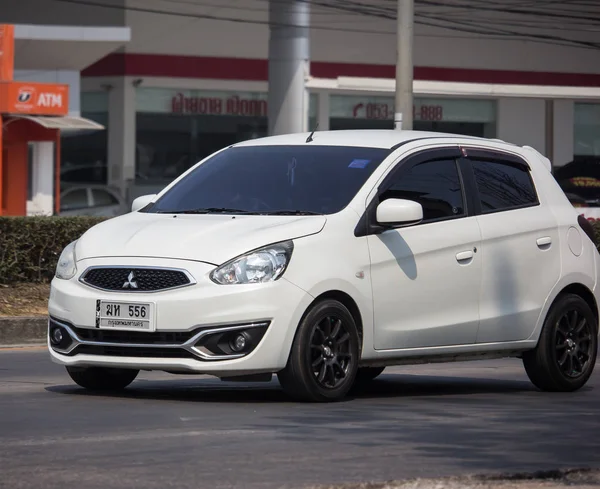 Eco coche privado Mitsubishi Mirage — Foto de Stock