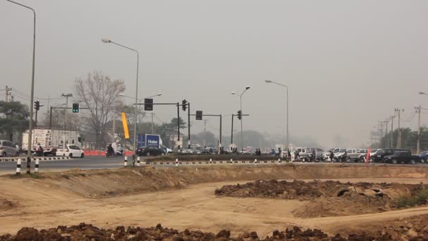 泰国清迈 2019年3月15日 清迈公路上的烟雾和污染雾 — 图库视频影像