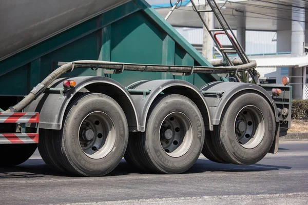 Cement truck van Boon Yarit bedrijf — Stockfoto