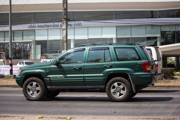 Частный джип 4X4 Cherokee
.