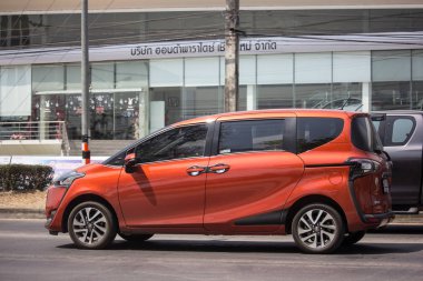  Toyota Sienta Mini Mpv Van. 