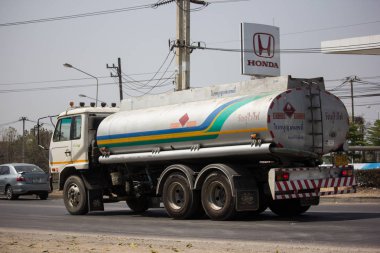 Özel petrol kamyon