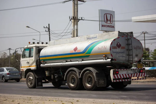 Приватне нафти вантажівка — стокове фото