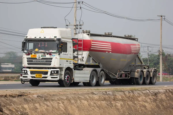 Camión de cemento de la compañía Phadungrit —  Fotos de Stock