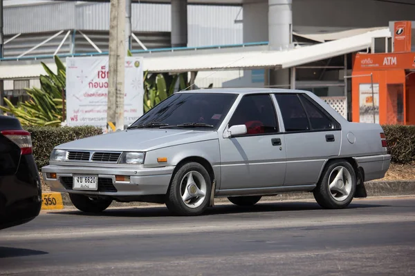 Privat bil, Mitsubishi Lancer. — Stockfoto