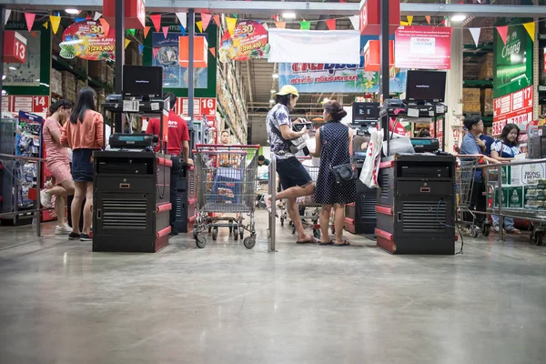 Makro Hypermarket Chiang mai. —  Fotos de Stock