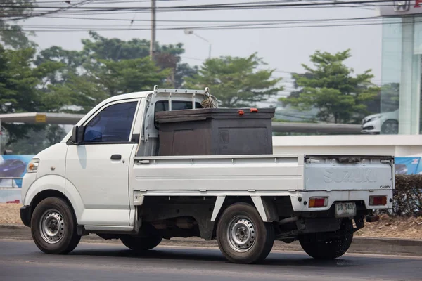 Privata Suzuki Carry plocka upp bilen. — Stockfoto