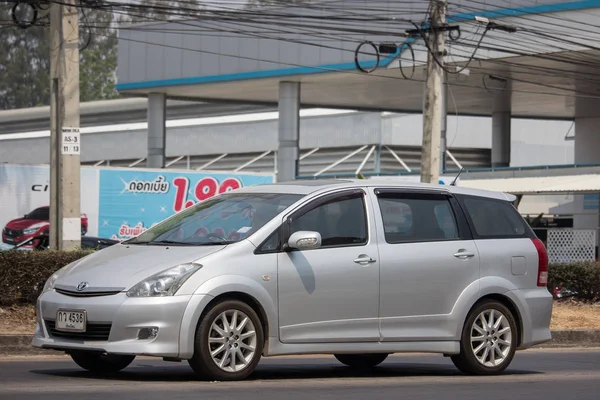 Privato MPV auto, Toyota Desiderio — Foto Stock