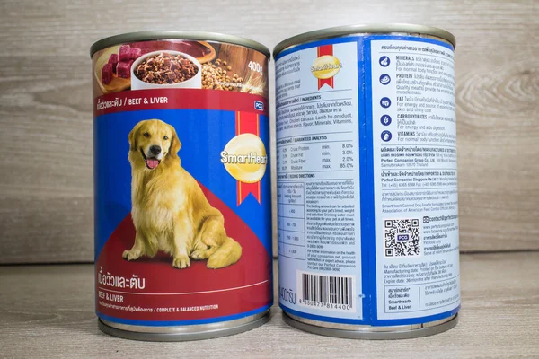 Canned of Smartheart Dog food — Stock Photo, Image